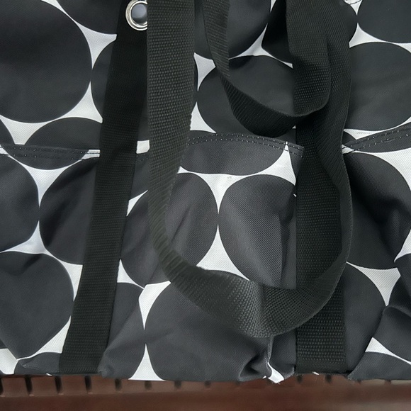 NWOT Thirty-One Tote Bag in Black and White Circle Dot Pattern - Picture 3 of 7